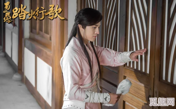 师尊看你能塞多少佛珠啊，网友热议：这不仅是对信仰的考验，更是对内心修行的深刻反思！